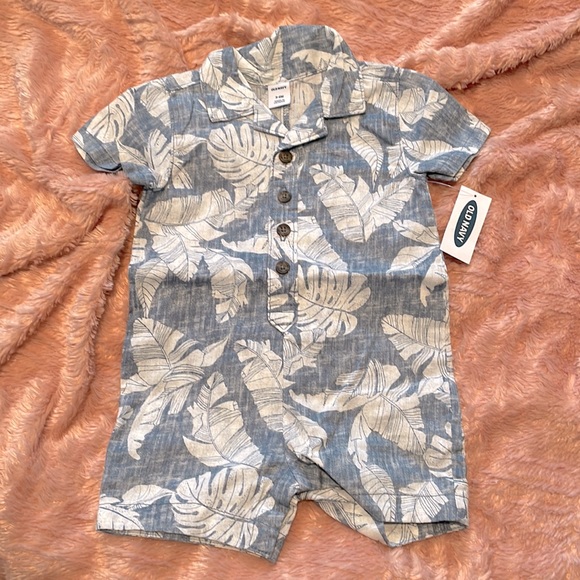 Old Navy Other - Old Navy infant boys collared one piece